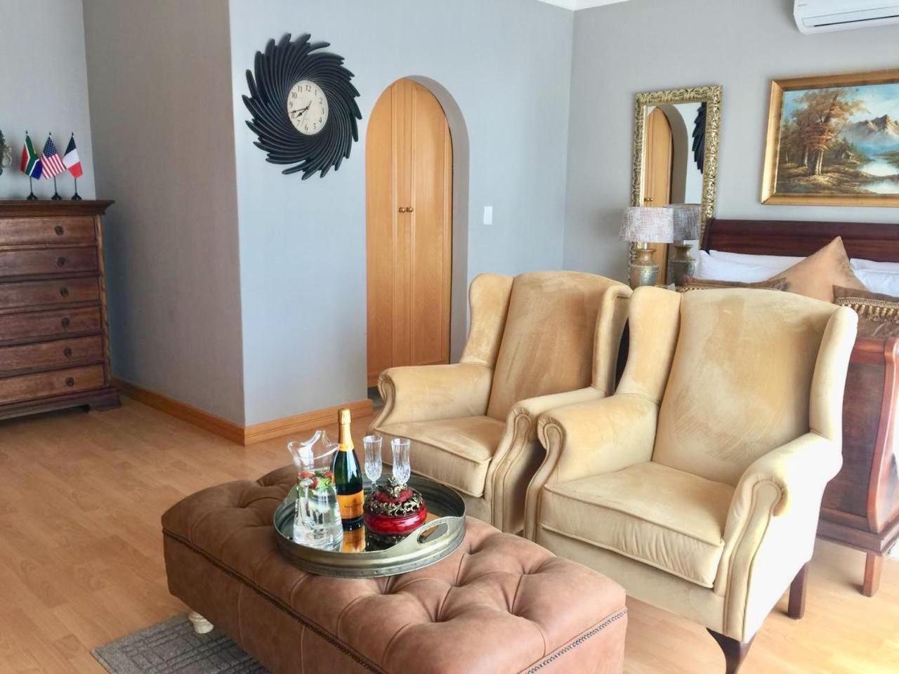 Re-Union Vacations Hotel Hartbeespoort Buitenkant foto