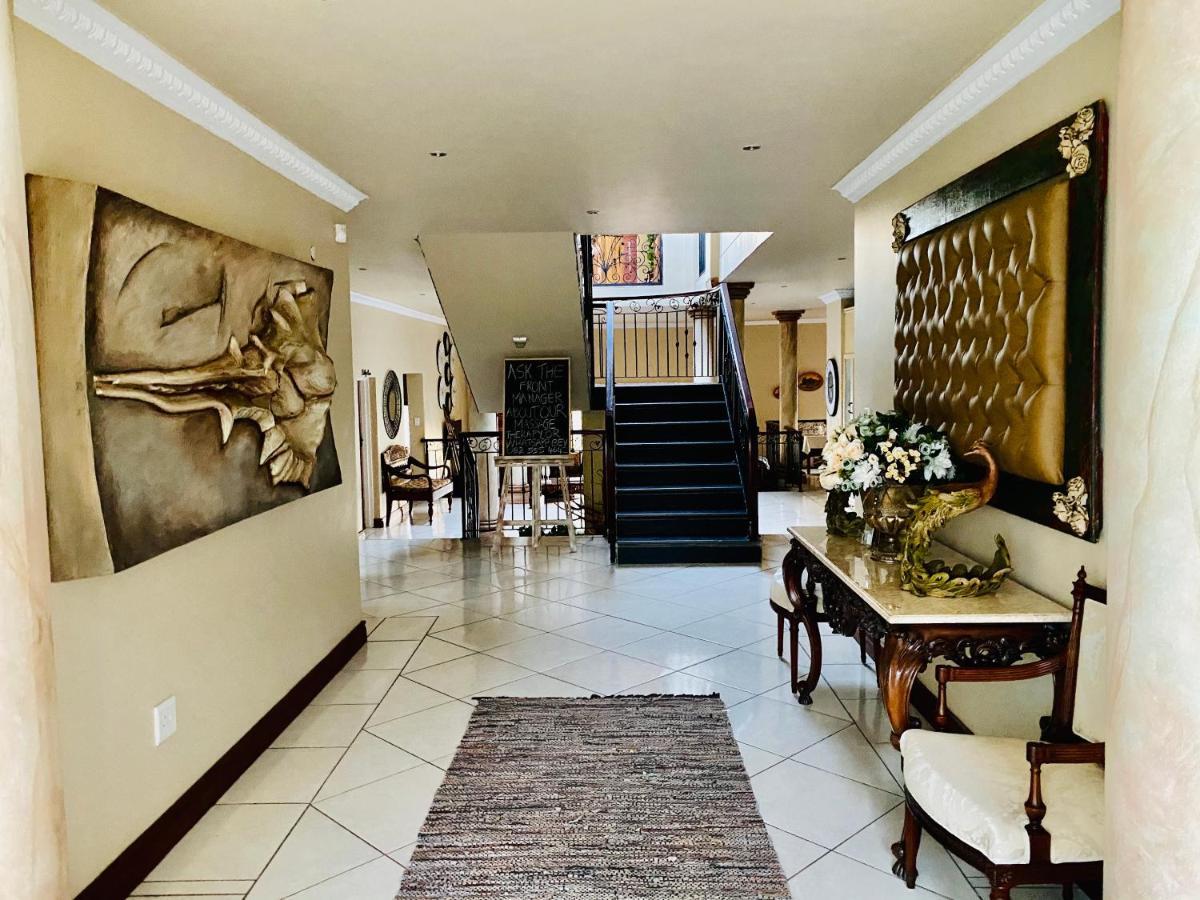 Re-Union Vacations Hotel Hartbeespoort Buitenkant foto