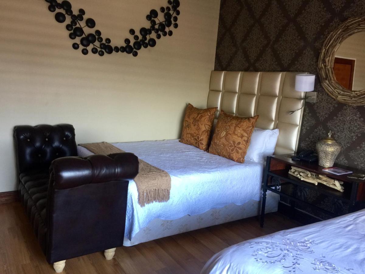 Re-Union Vacations Hotel Hartbeespoort Buitenkant foto
