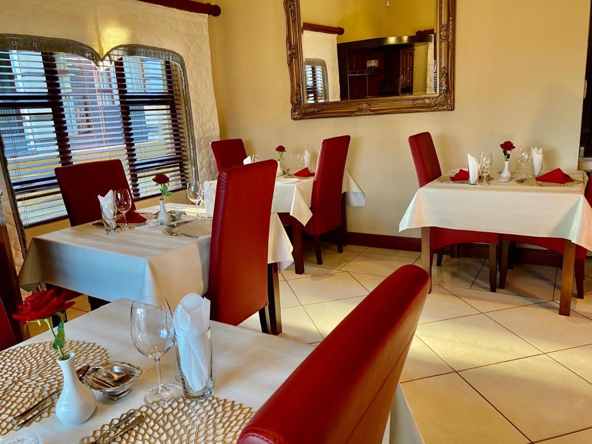 Re-Union Vacations Hotel Hartbeespoort Buitenkant foto